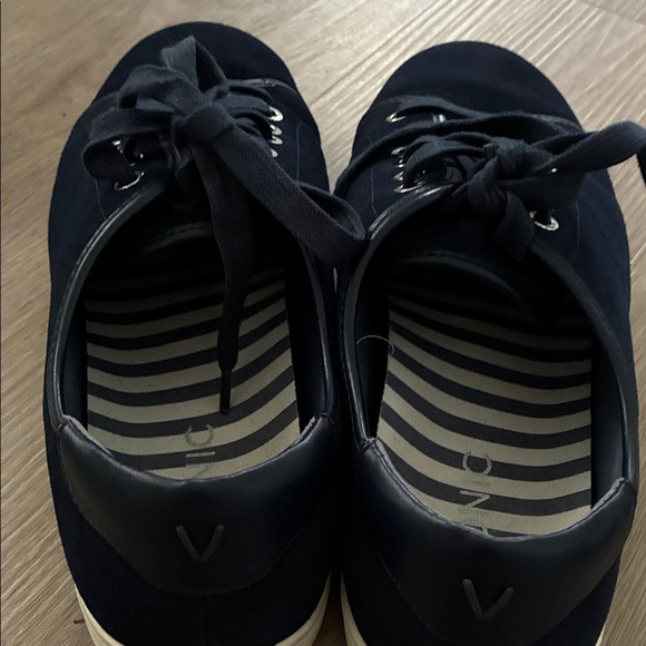 Vionic Brinley Navy Casual Sneakers - Picture 5 of 8
